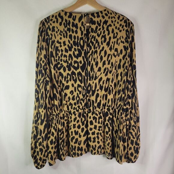 Banana Republic Leopard Print Long Sleeve Blouse - Picture 8 of 12